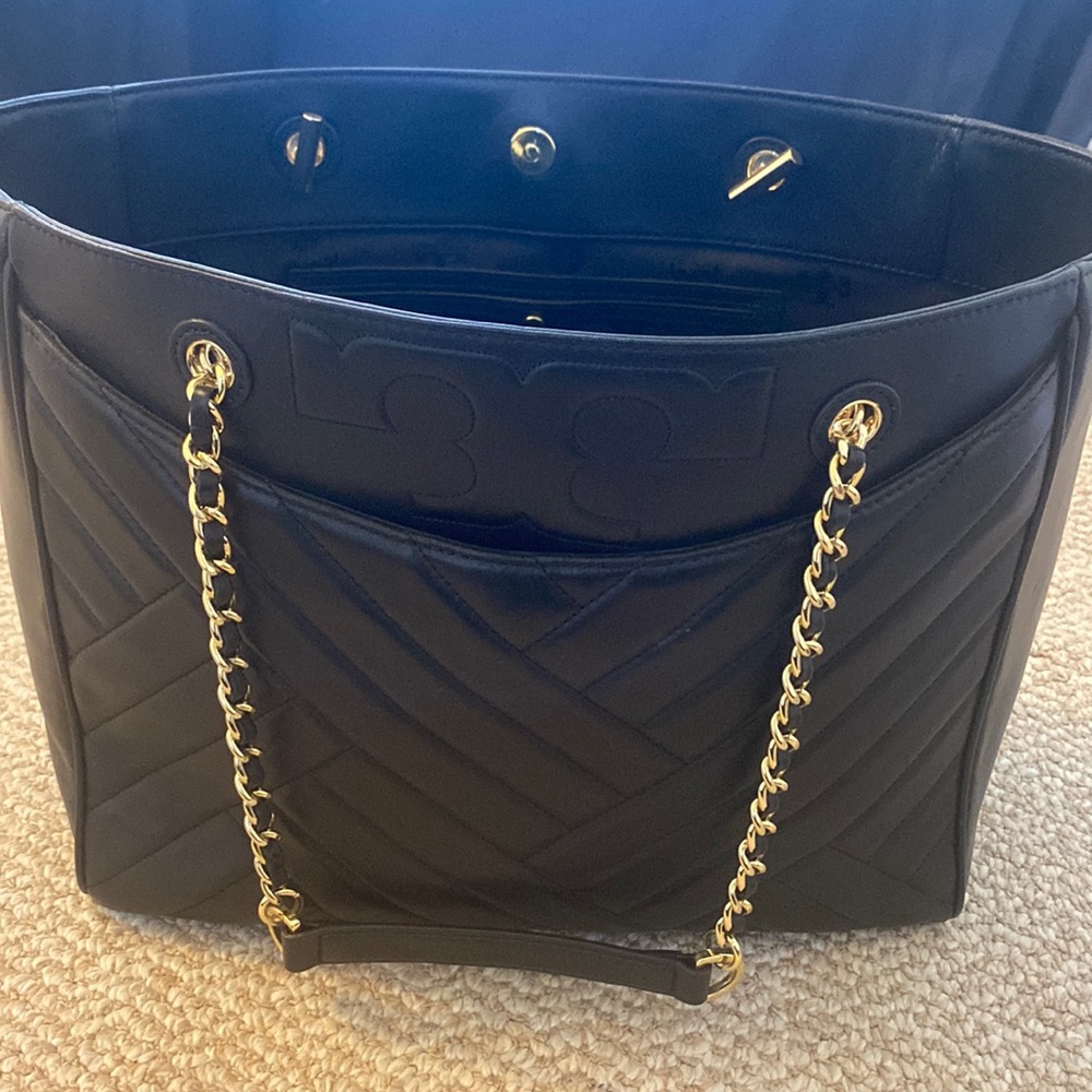 Tory Burch McGraw Chain Slouchy Shoulder Tote